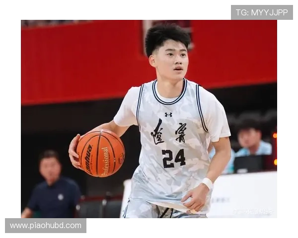 中国男篮备战世界杯名单公布 新星崭露头角 力求突破历史最佳成绩 中国男篮备战世界杯名单公布 新星崭露头角 力求突破历史最佳成绩