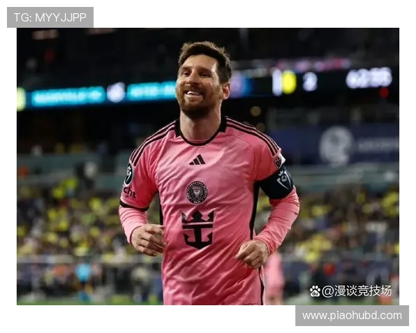 国际足坛风云再起，梅西回归巴萨引发巨大关注，C罗或将重返英超争霸