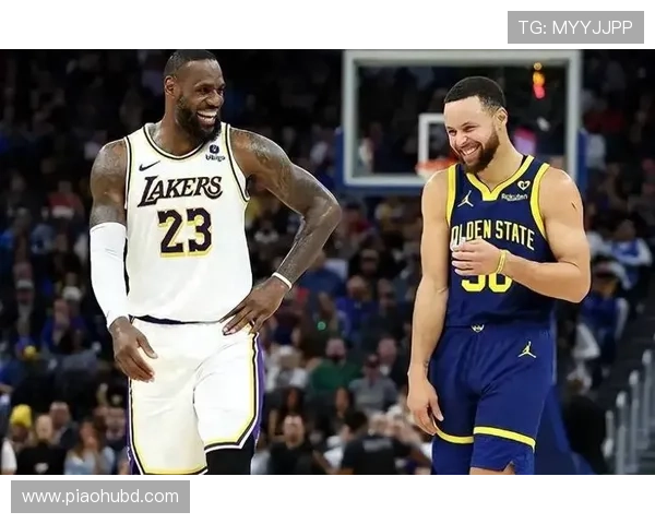 NBA最新战报:勇士逆转湖人赢得赛季首胜 詹姆斯因伤缺席影响全队表现 NBA最新战报:勇士逆转湖人赢得赛季首胜 詹姆斯因伤缺席影响全队表现