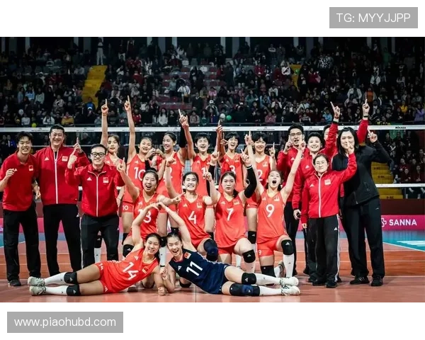 中国女排夺冠再创辉煌 新教练带领团队迎接东京奥运新挑战 中国女排夺冠再创辉煌 新教练带领团队迎接东京奥运新挑战