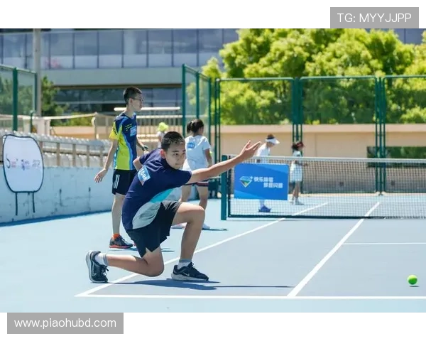 全新网球赛季开启 世界顶尖球员纷纷亮相争夺年度第一 全新网球赛季开启 世界顶尖球员纷纷亮相争夺年度第一