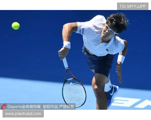 网球新星崛起 美国公开赛夺冠选手精彩表现引关注