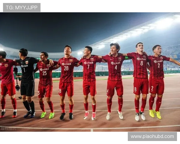 足坛风云再起 世界杯预选赛重燃战火 强强对决引发全球关注